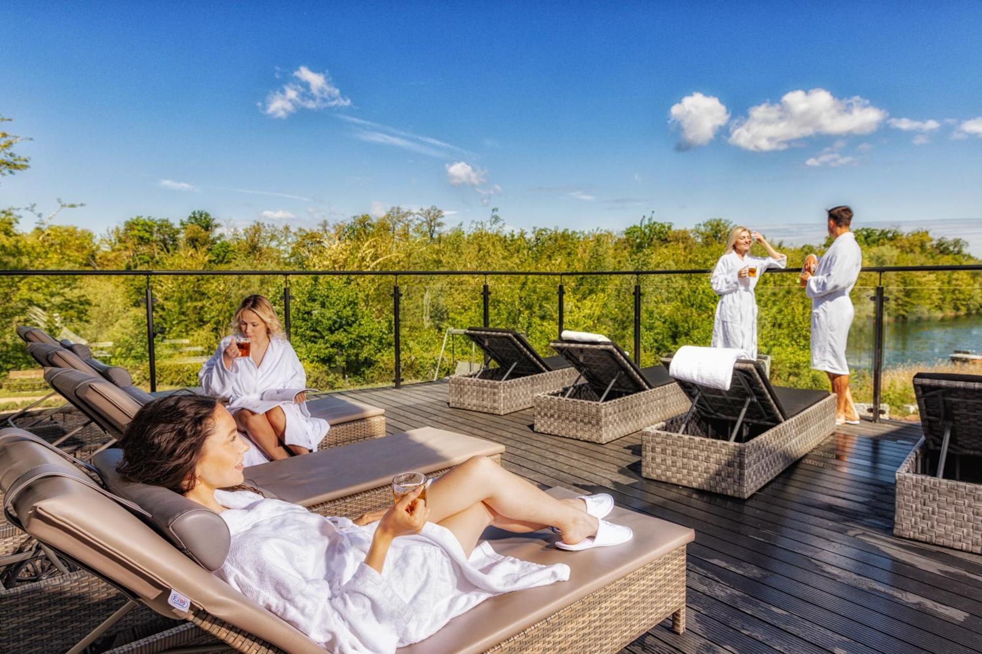 Bernstein Acamed Resort ニーンブルク エクステリア 写真